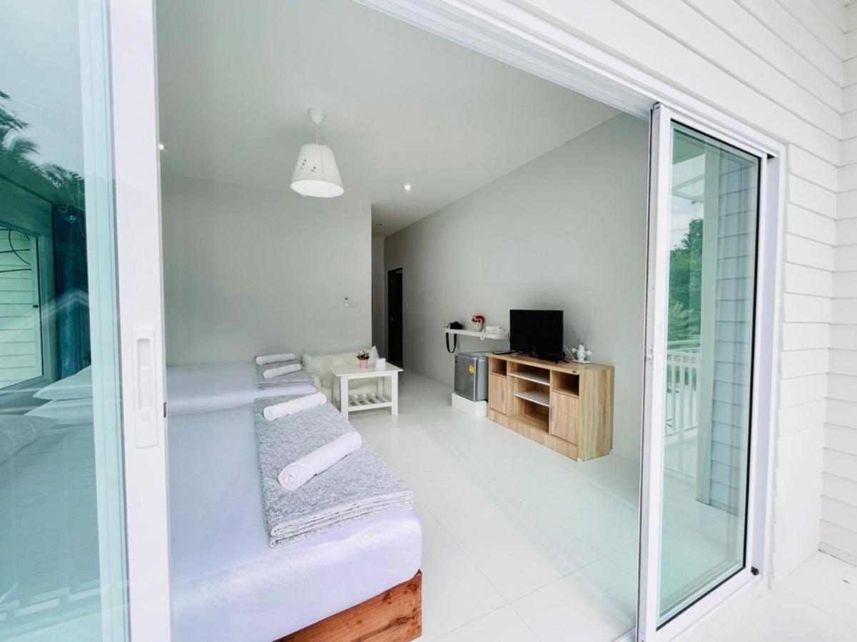 Albergue Thirty Tree Garden House Chumphon Exterior foto